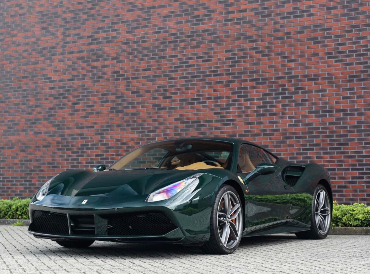 Ferrari 488