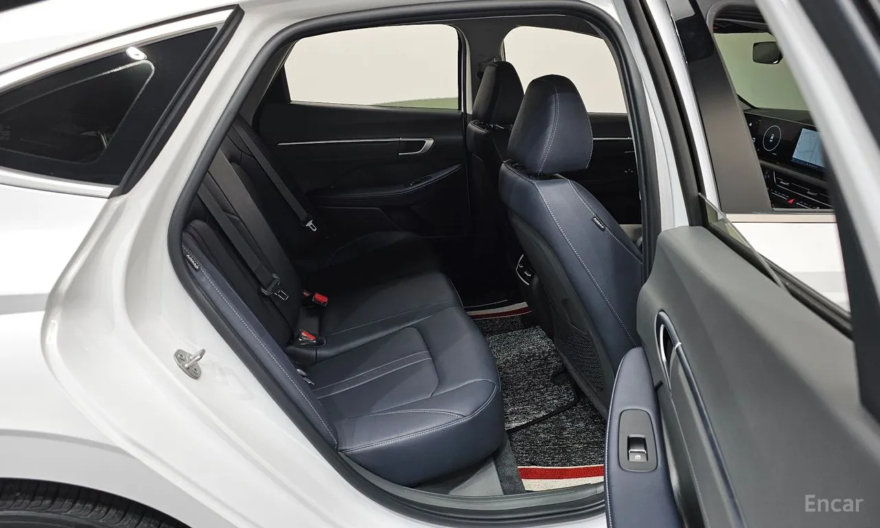 Hyundai Sonata The Edge (DN8) 2.0 Exclusive