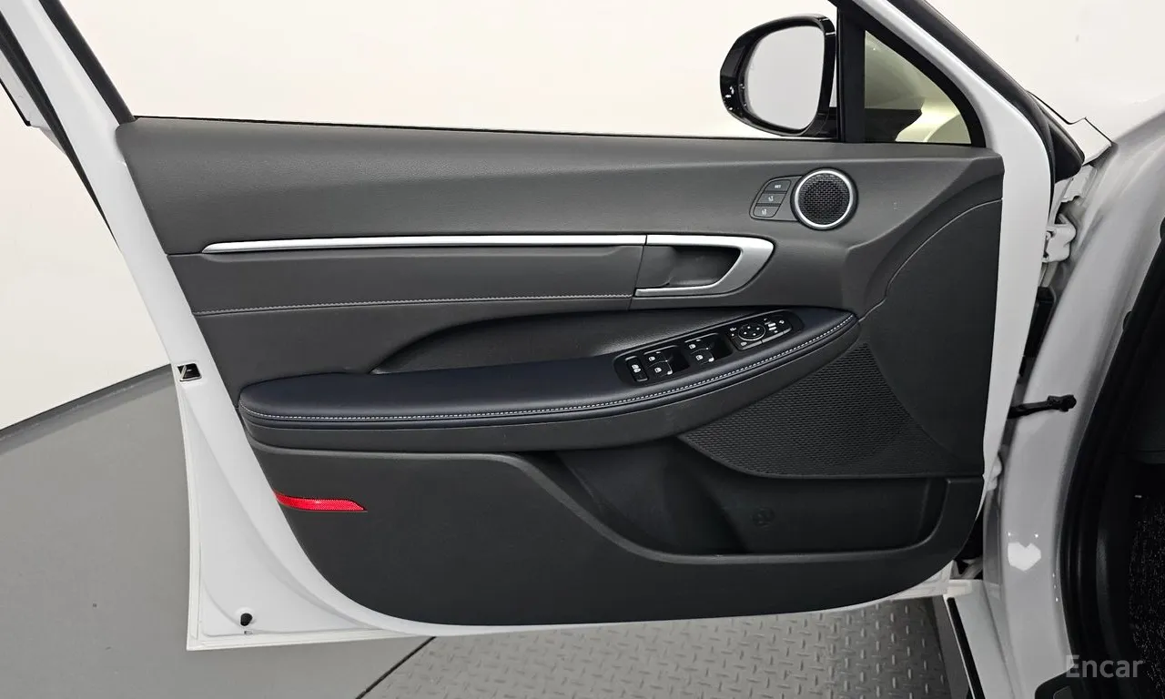 Hyundai Sonata The Edge (DN8) 2.0 Exclusive