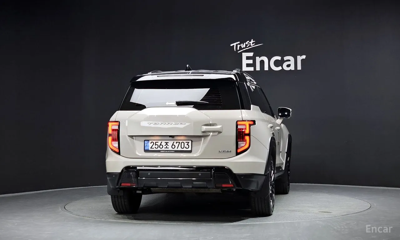 The New SsangYong Torres Gasoline 1.5 4WD Black Edition
