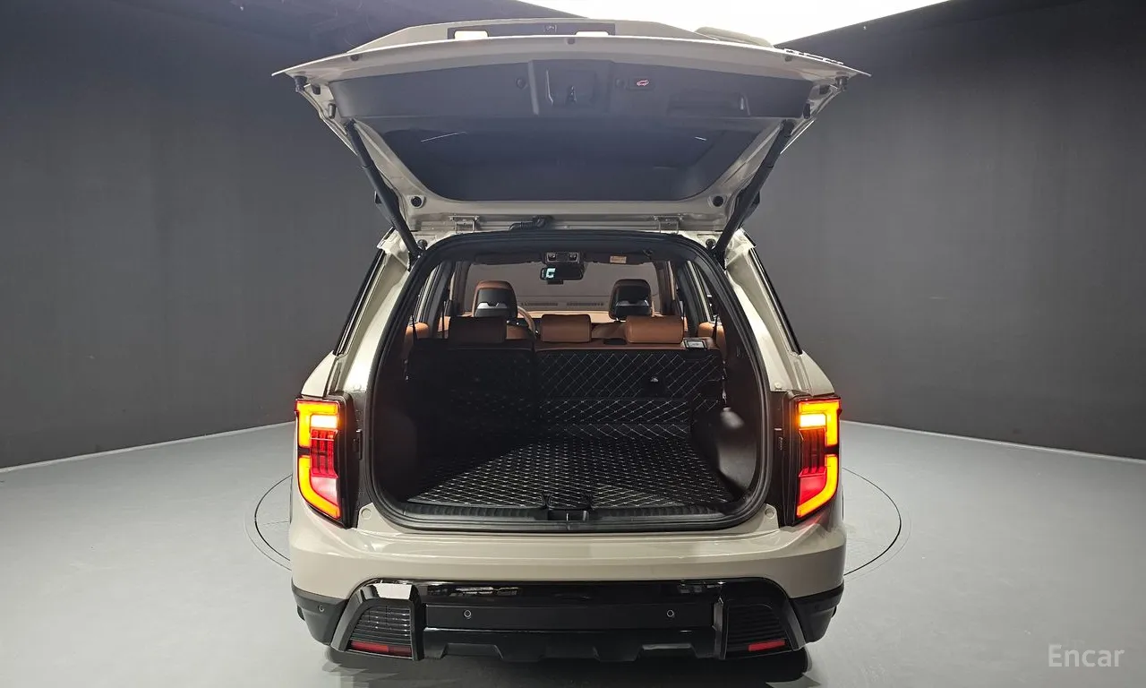 The New SsangYong Torres Gasoline 1.5 4WD Black Edition