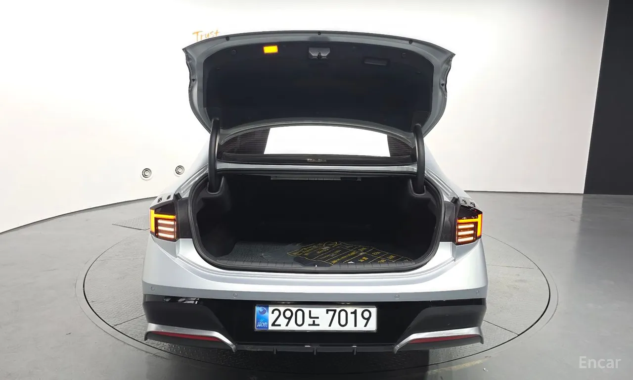 Hyundai Sonata The Edge (DN8) 2.0 Premium