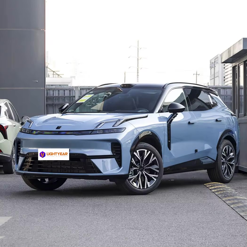 Lynk & Co 08