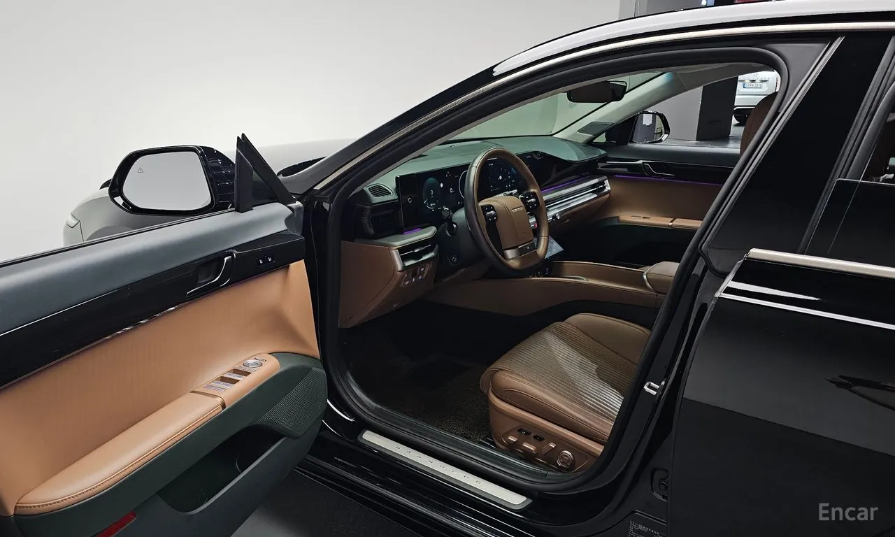 Hyundai Grandeur Hybrid (GN7) Calligraphy