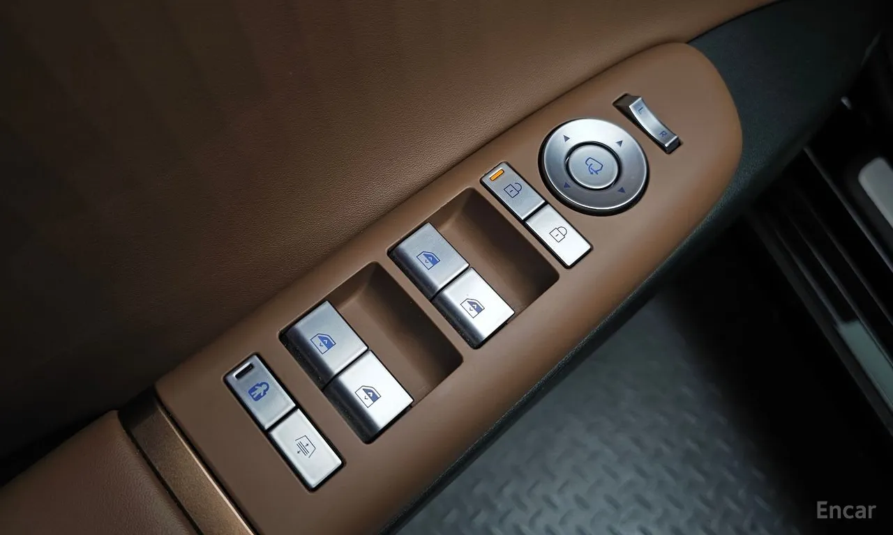 Hyundai Grandeur Hybrid (GN7) Calligraphy