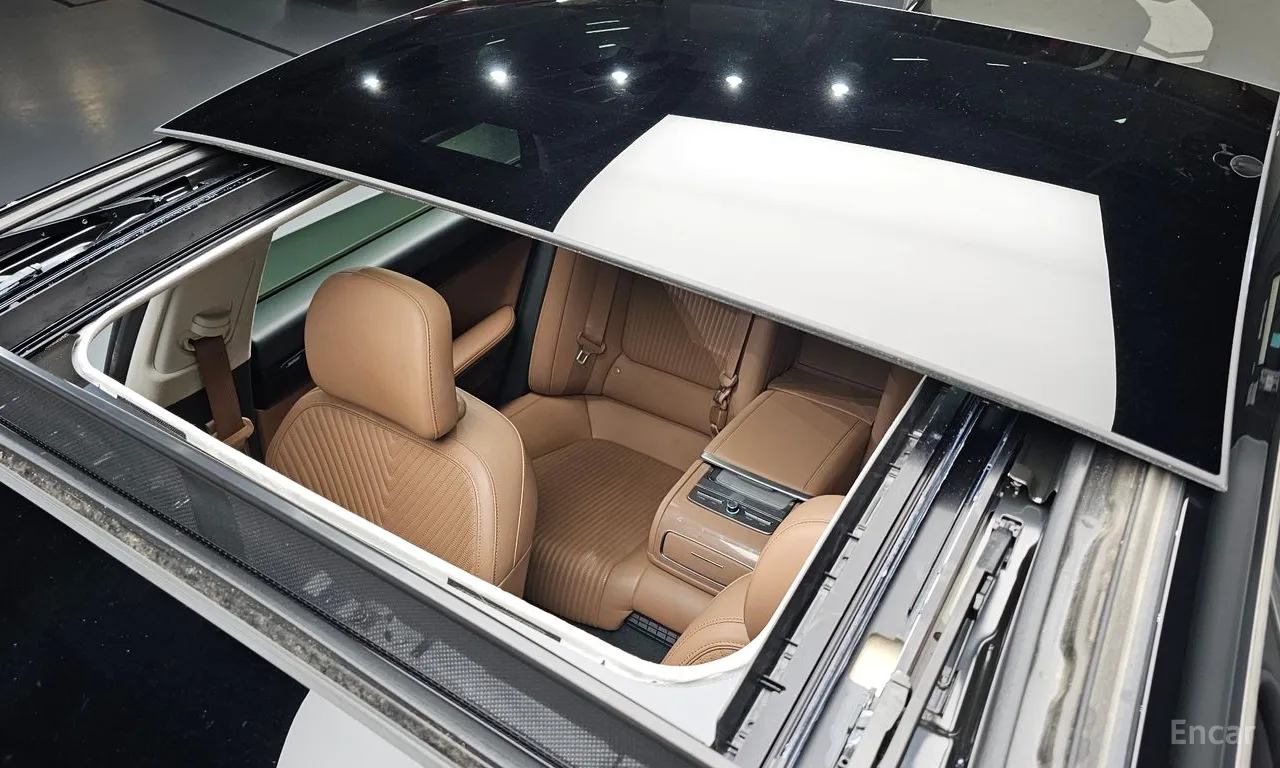Hyundai Grandeur Hybrid (GN7) Calligraphy