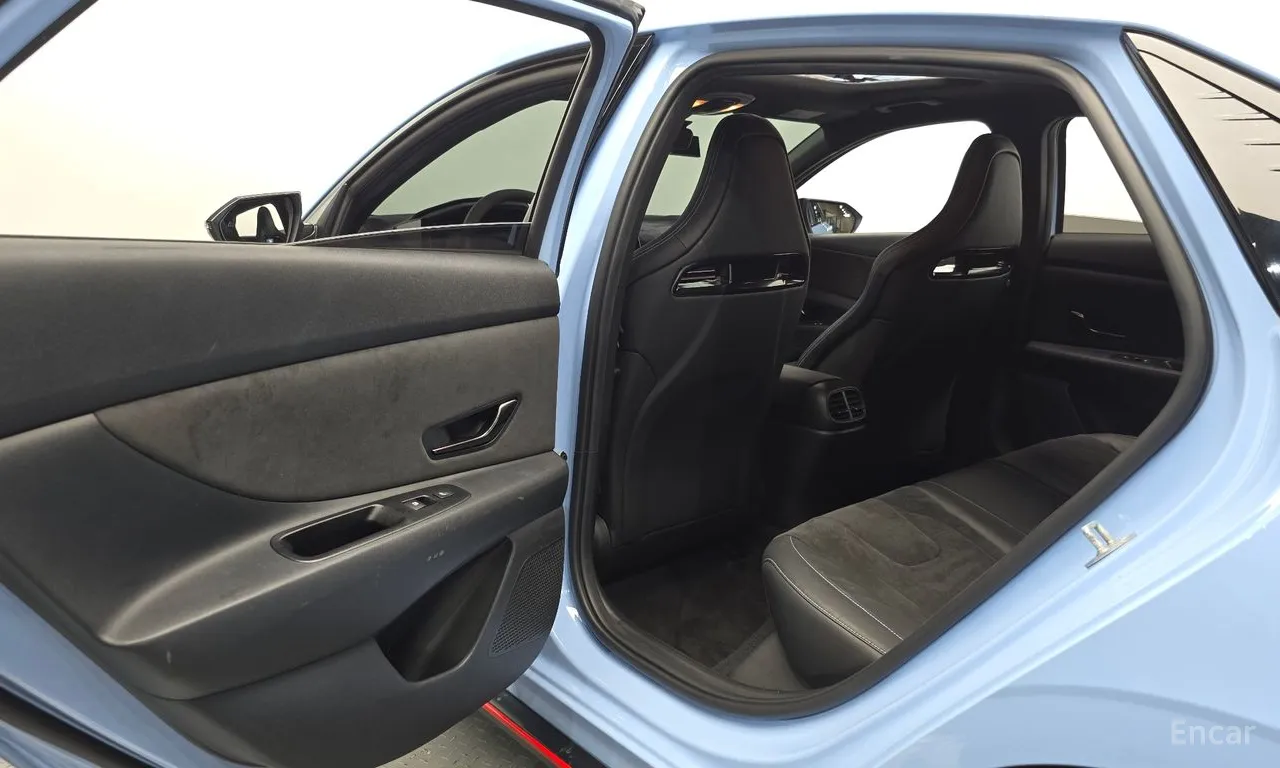 Hyundai Avante (CN7) 2.0 