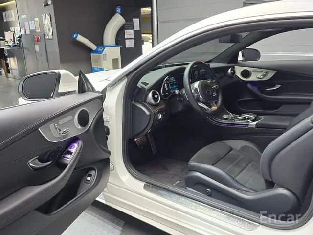 Mercedes-Benz С-Сlass W205 C200 Coupe