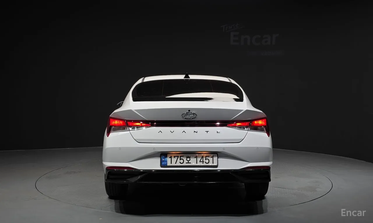 Hyundai Avante (CN7) 1.6 Modern