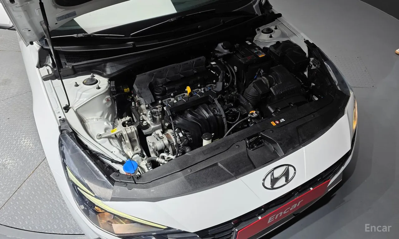 Hyundai Avante (CN7) 1.6 Modern