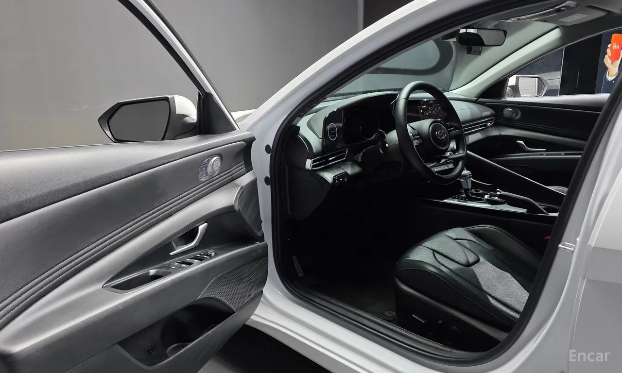 Hyundai Avante (CN7) 1.6 Modern