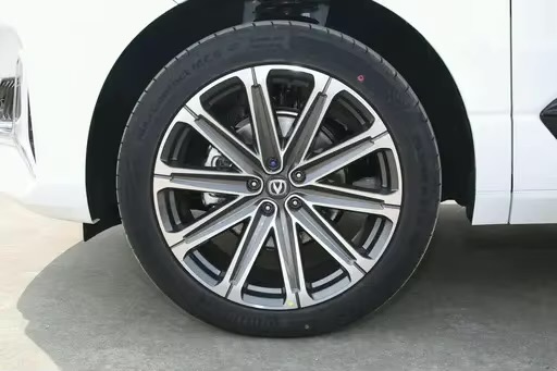 Changan  UNI-K 2.0T 2025 — Tech AWD