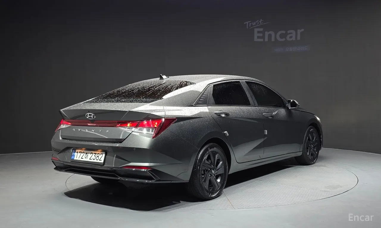 Hyundai Avante Hybrid (CN7) Modern 