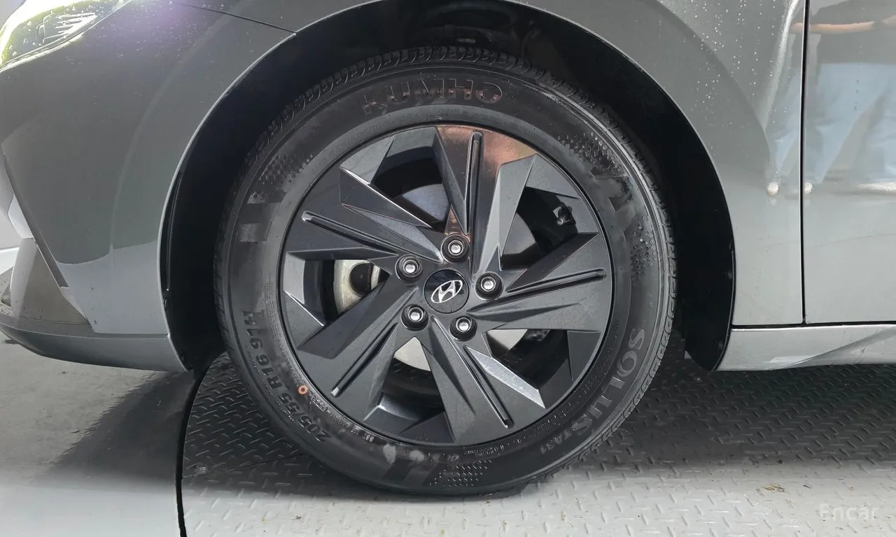 Hyundai Avante Hybrid (CN7) Modern 