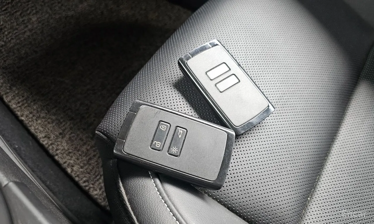 Renault Korea (Samsung) XM3 1.6 GTe RE