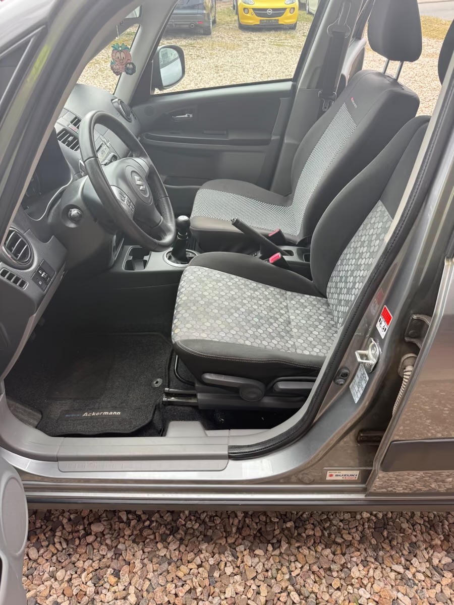 Suzuki SX4 