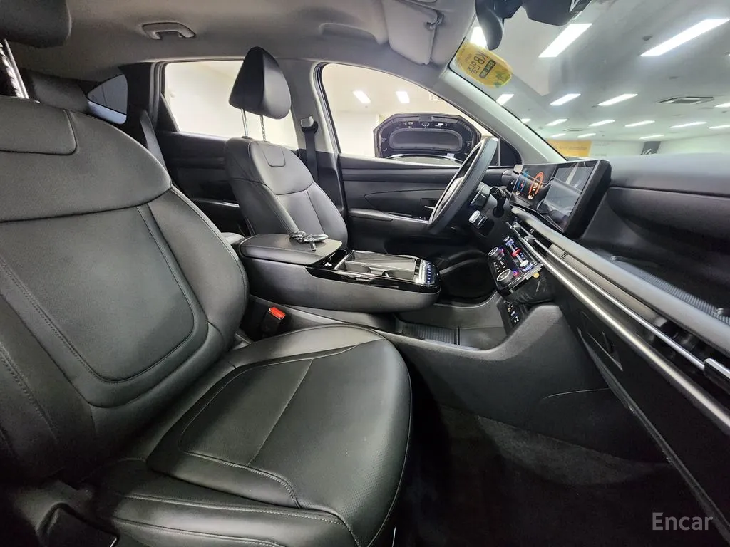 The New Hyundai Tucson (NX4) Gasoline 1.6 Turbo 4WD Modern