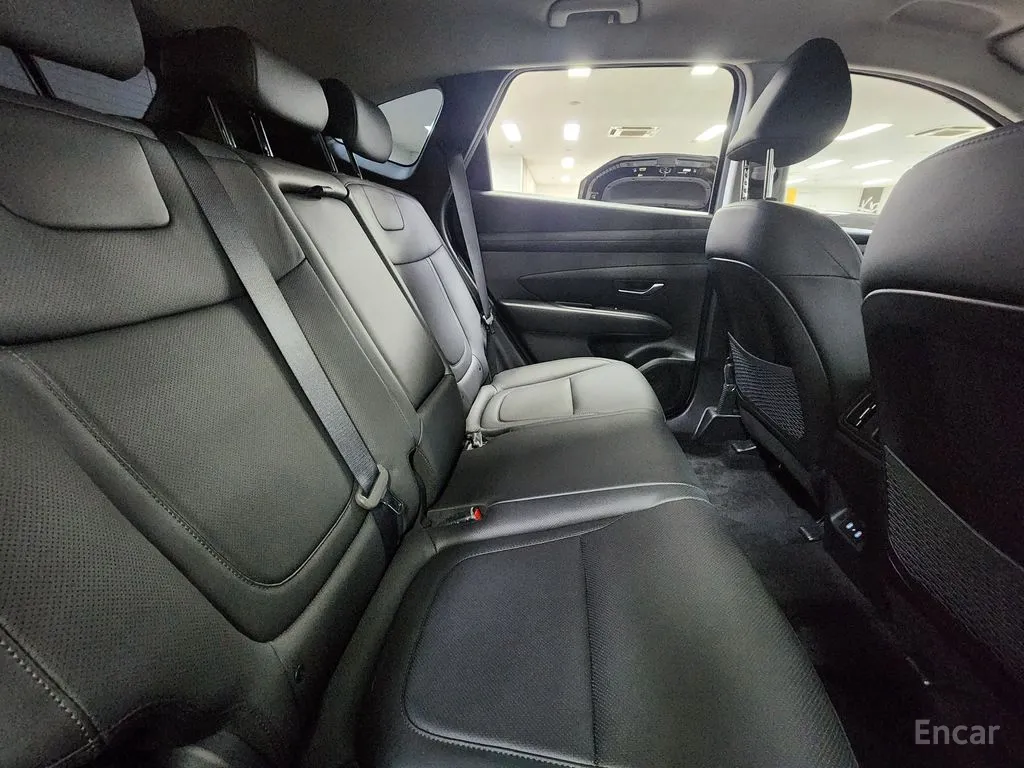 The New Hyundai Tucson (NX4) Gasoline 1.6 Turbo 4WD Modern