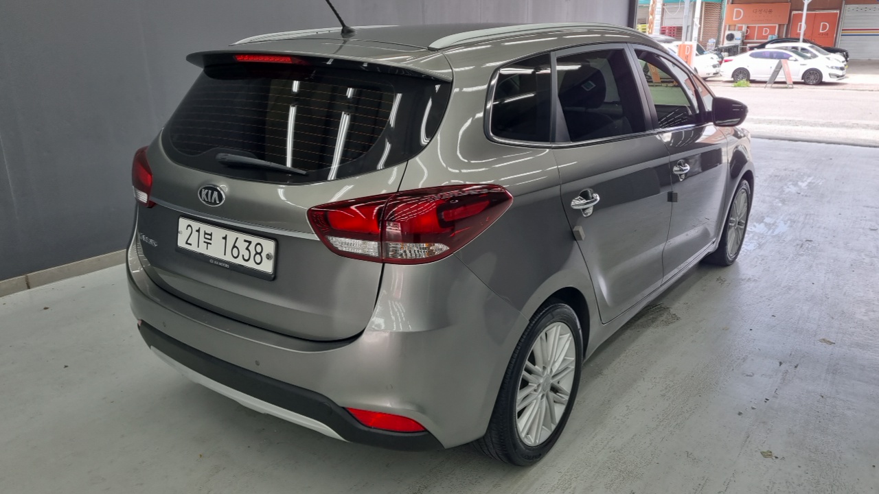 Kia Carens 2.0 LPI Prestige 
