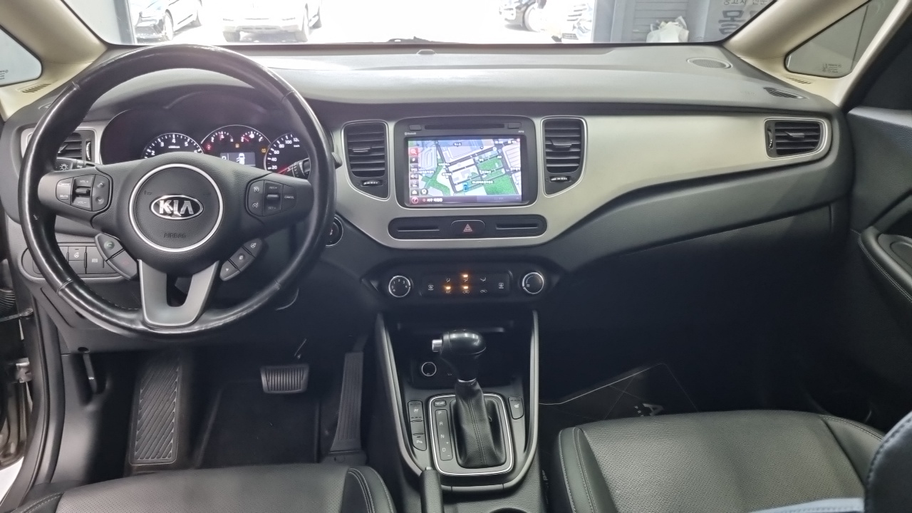 Kia Carens 2.0 LPI Prestige 