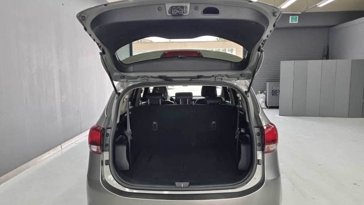 Kia Carens 2.0 LPI Prestige 