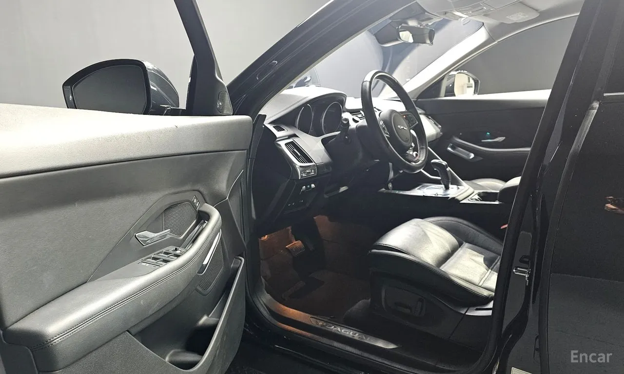 Jaguar E-PACE D180 S