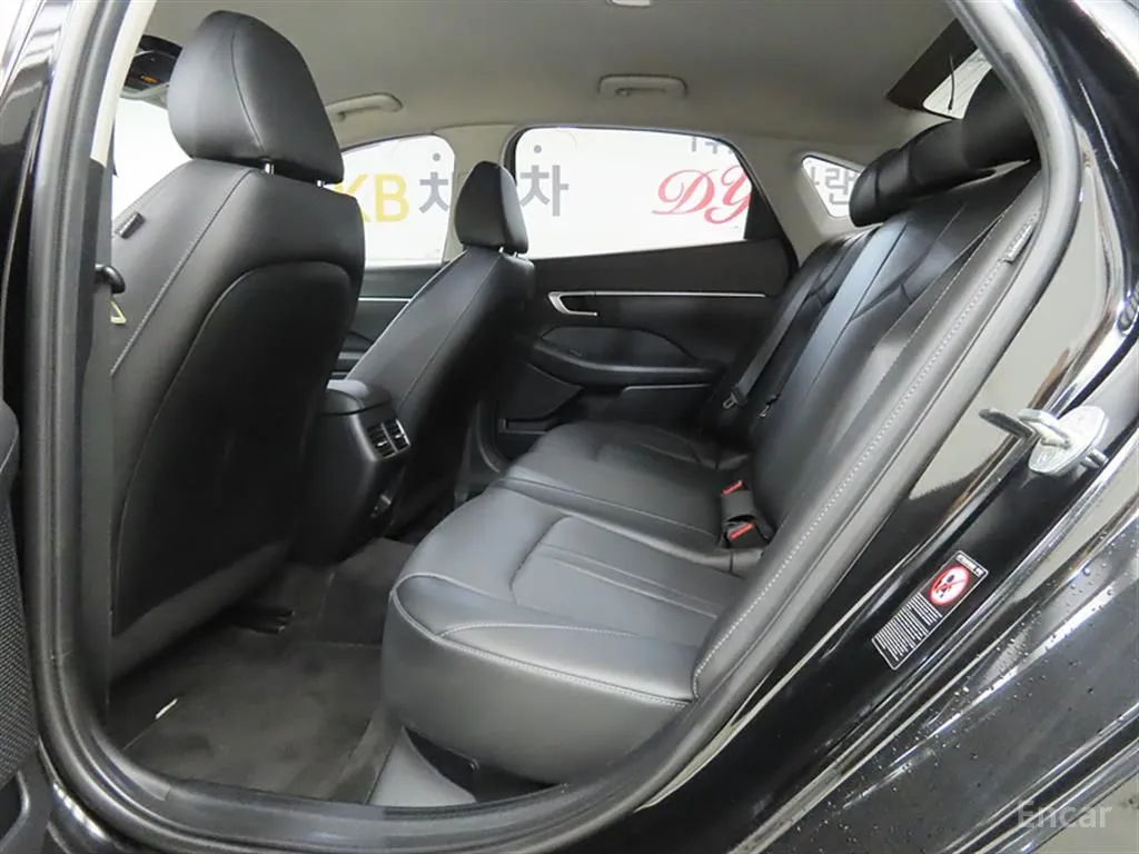 Hyundai Sonata The DN8 2.0 